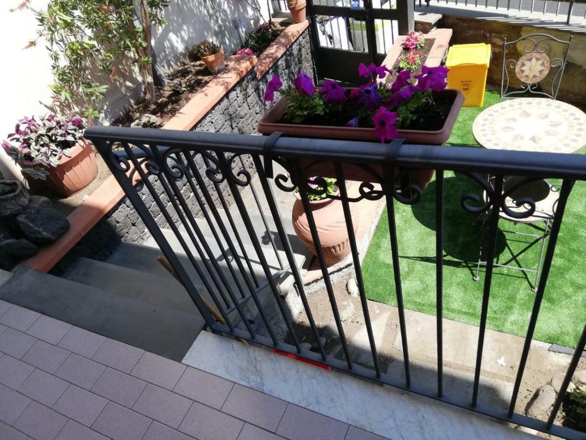 B & B Amici Dell'Etna Nicolosi Extérieur photo